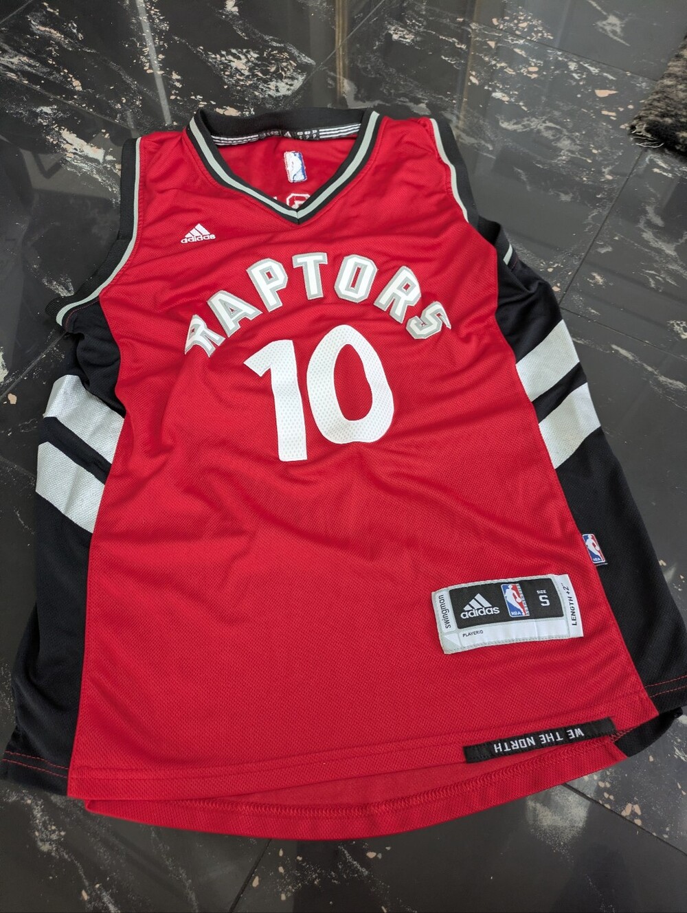 DeMar DeRozan #10 Toronto Raptors Adidas Red Away/Swingman Jersey Size Small